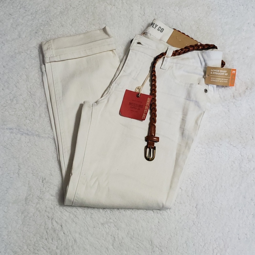 NWT White Ankle Crop Jeans